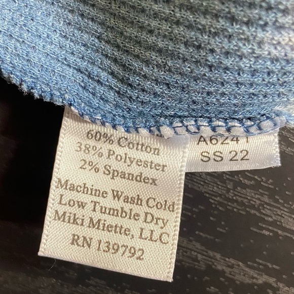 Miki Miette From Nordstroms Girl’s Size 24 Months Blue Butterfly Print Top - Picture 4 of 4